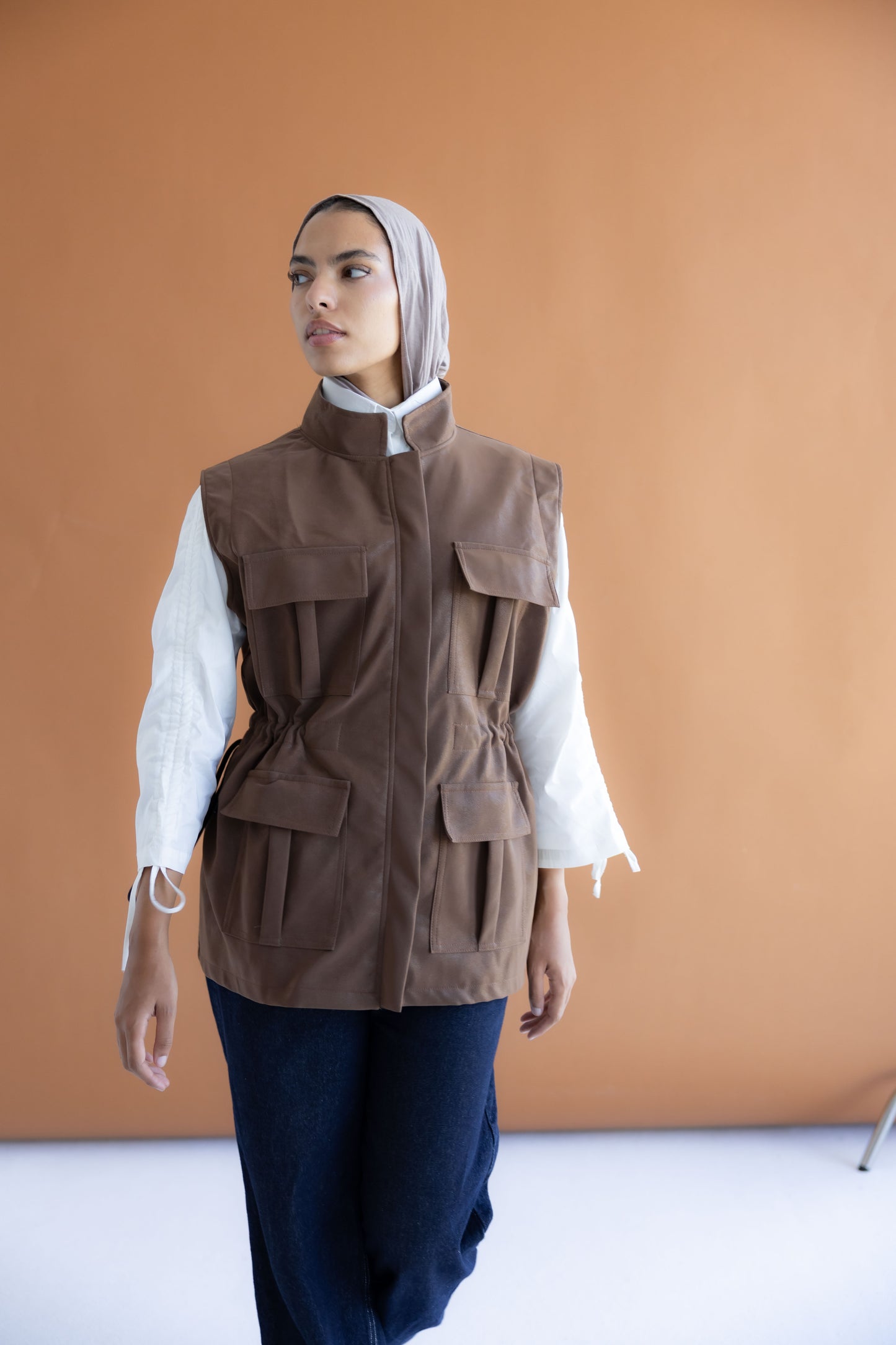 Aura Vest _Brown