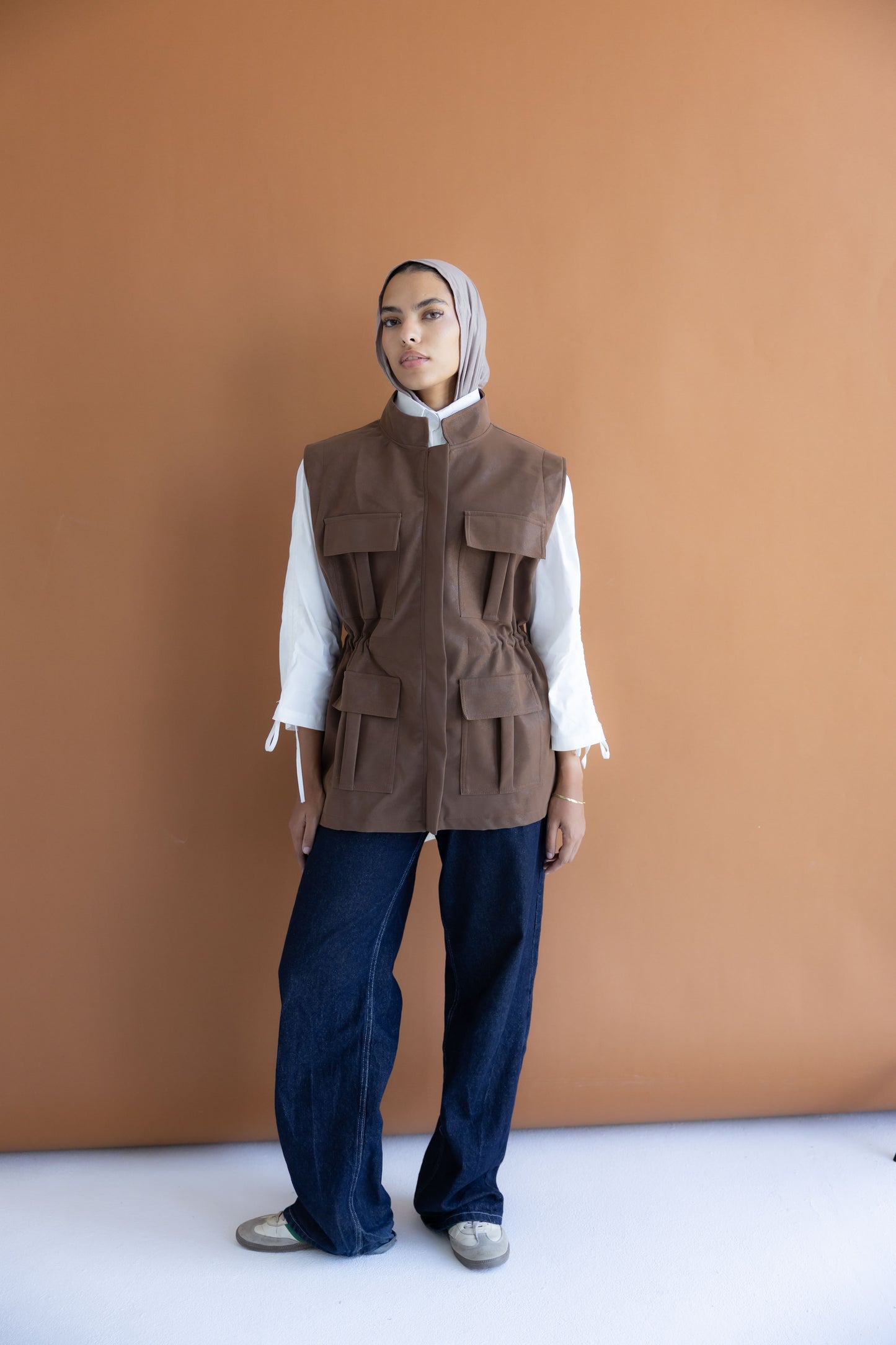 Aura Vest _Brown