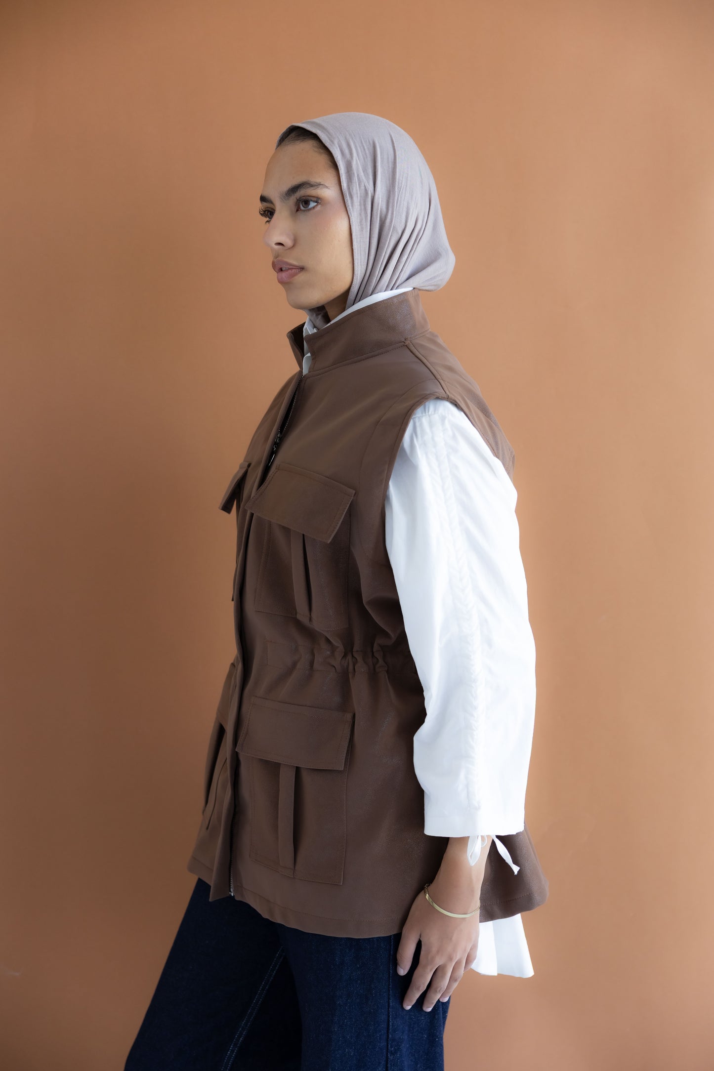Aura Vest _Brown